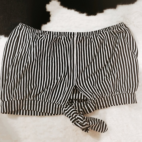 American Eagle Tube Top - Picture 2 of 4